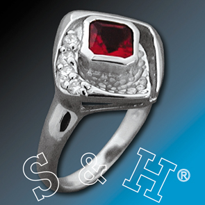 Stříbrný prsten - C